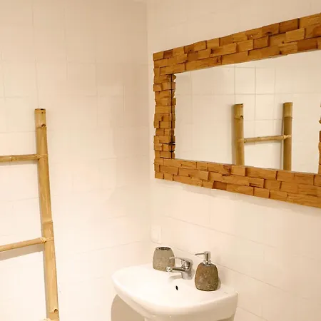 Falua - By Mayoral * Лісабон